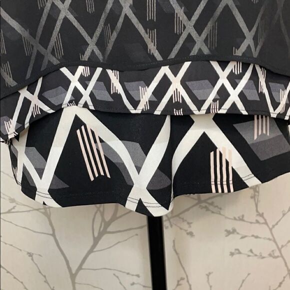 White House Black Market top, SZ XS - Picture 5 of 7